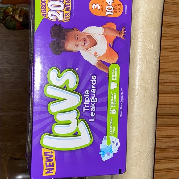 Size 3 luv diapers - Picture 1 of 1
